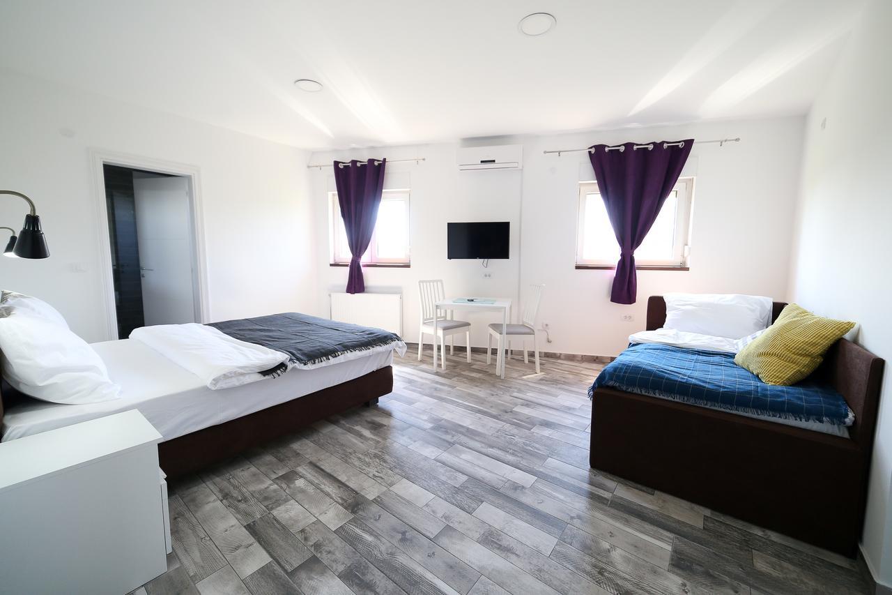 Guesthouse & Restaurant Tekovina Smederevo Ngoại thất bức ảnh